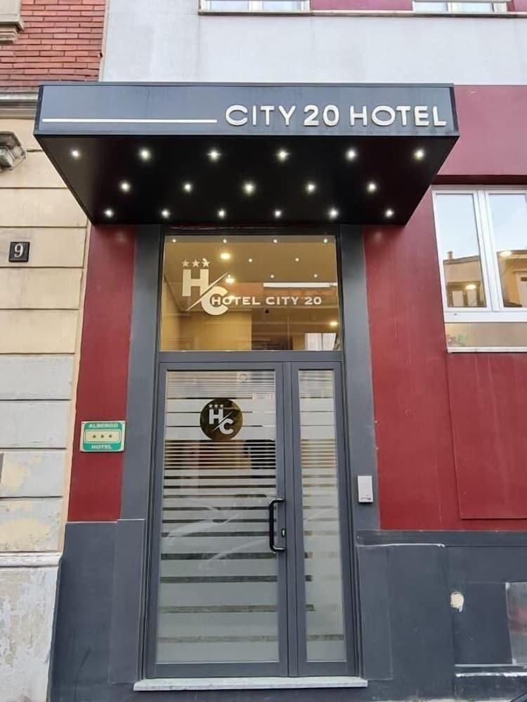Hotel City 20 (Adults only)