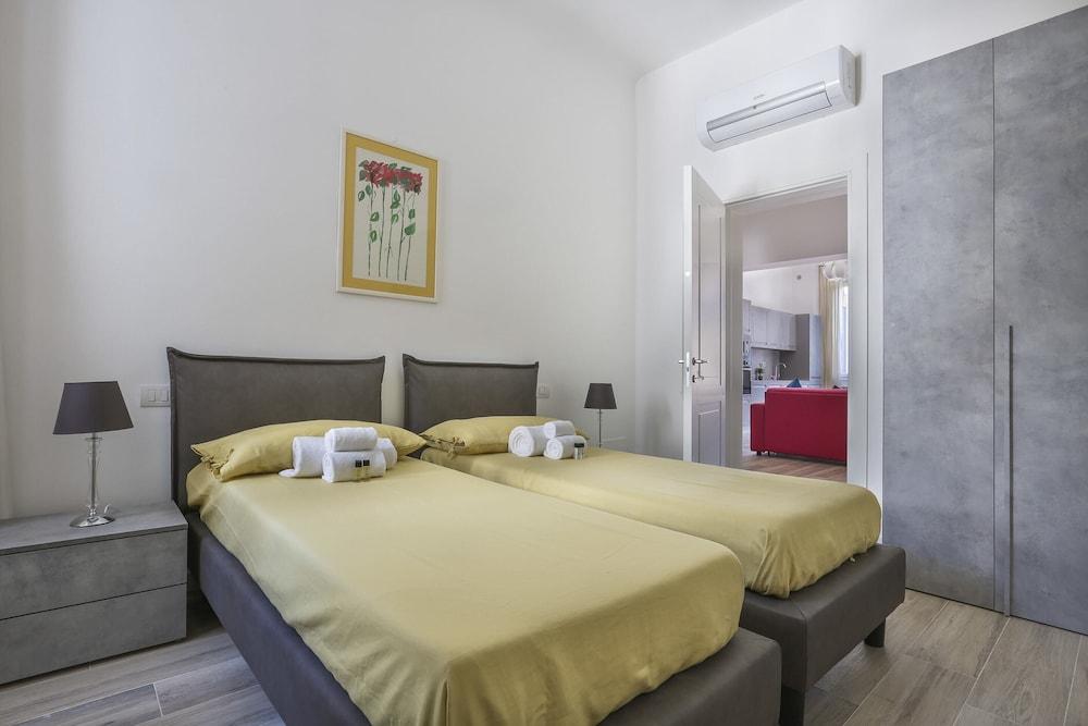 Florence Apartment - Hosted by Sweetstay