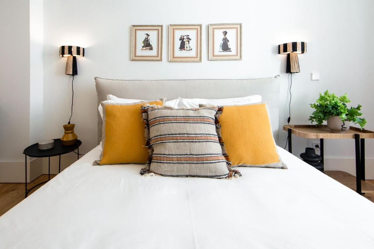 Brand New & Spacious 2bdr Apartment by Lovelystay 2
