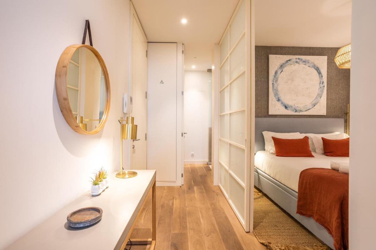 Chic Tailor Made Flat in Chiado 2