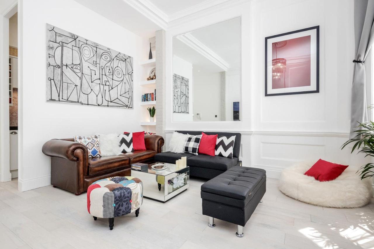 Oxford Street 2 Bed Apartment 1