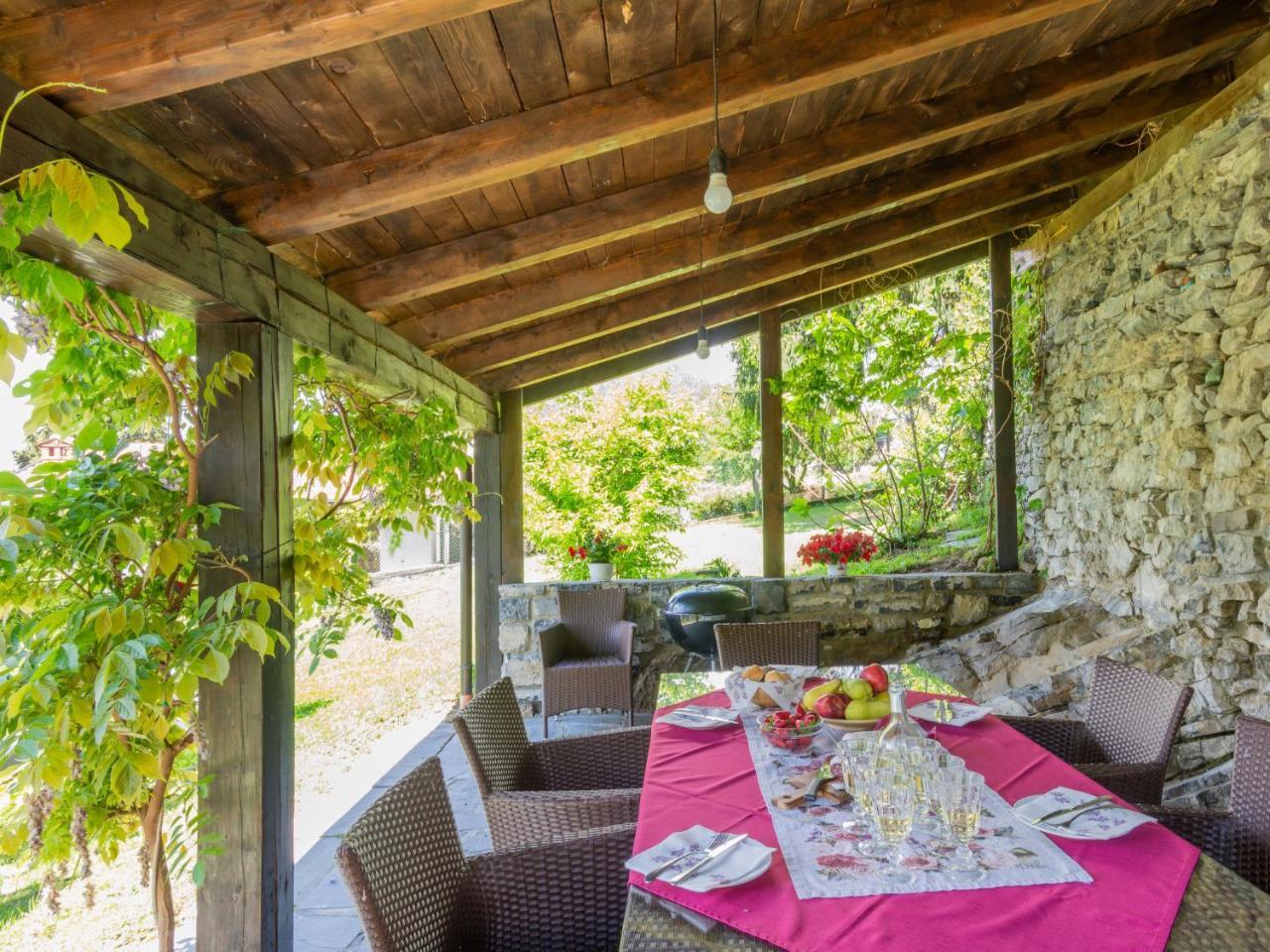 Holiday Home Meri - Vna225 by Interhome