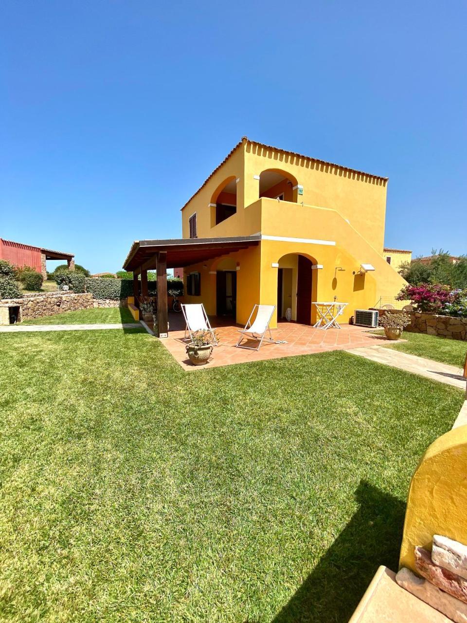 Casa Bouganville Vignola Mare