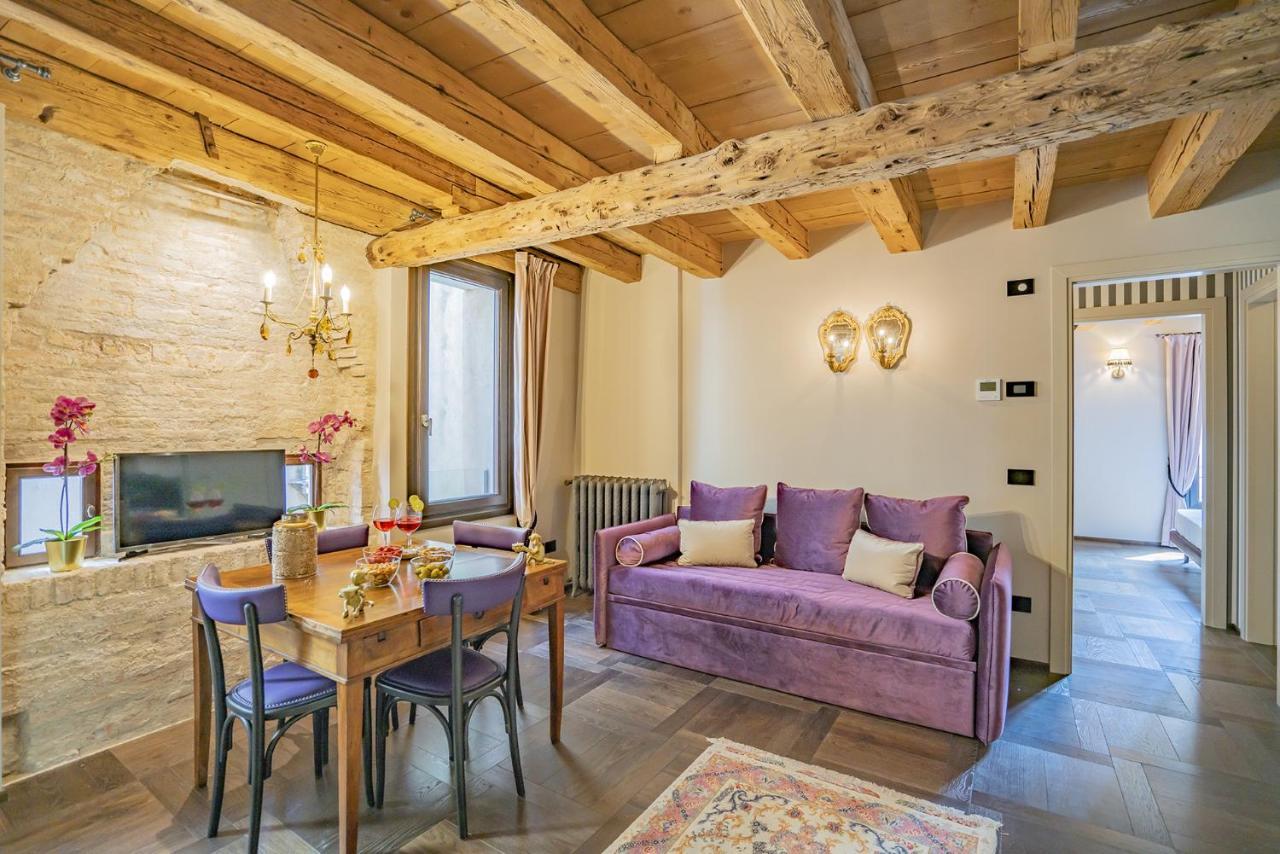 Corte Rubbi 8 Luxury Two-Bedroom Apartment -Dimora Italia -
