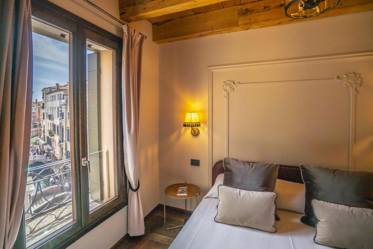 Corte Rubbi 8 Luxury Two-Bedroom Apartment -Dimora Italia - 2