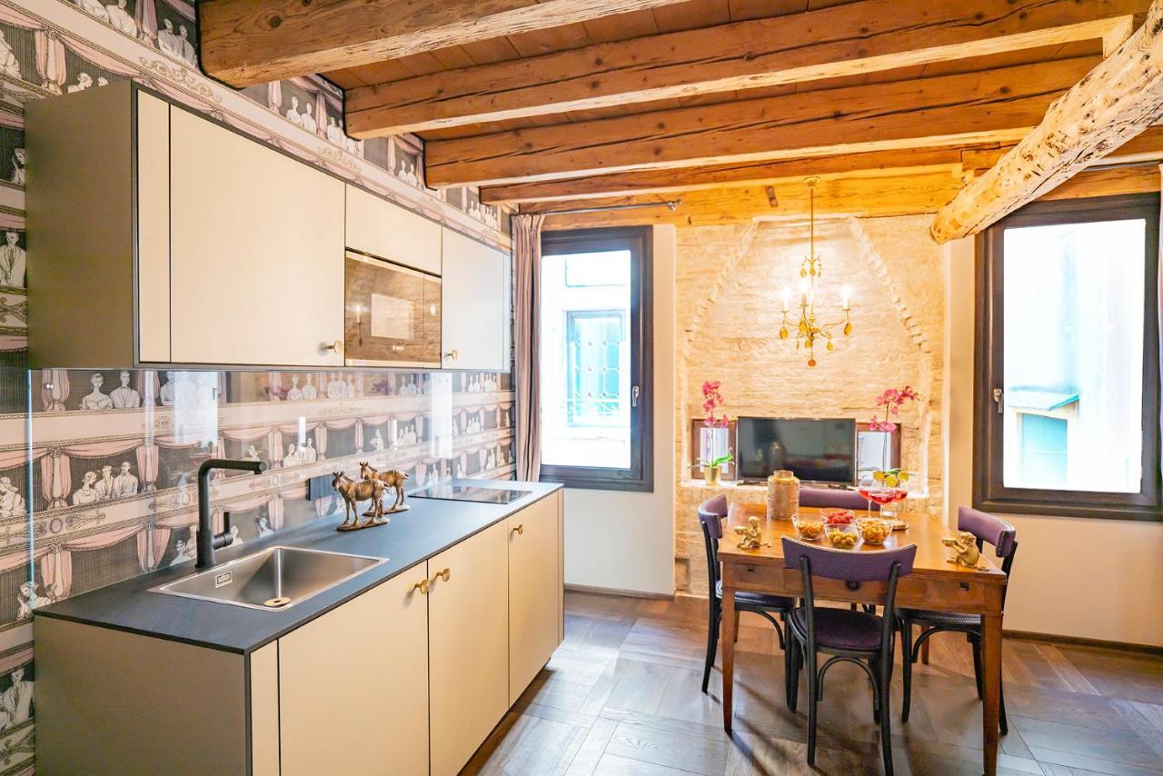 Corte Rubbi 8 Luxury Two-Bedroom Apartment -Dimora Italia - 1