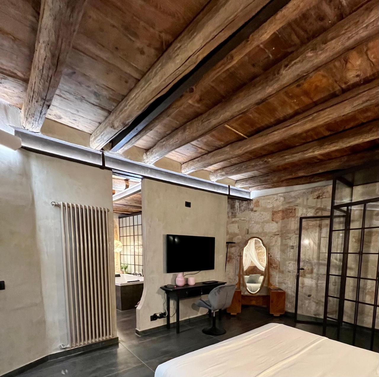 Guccia Home 1