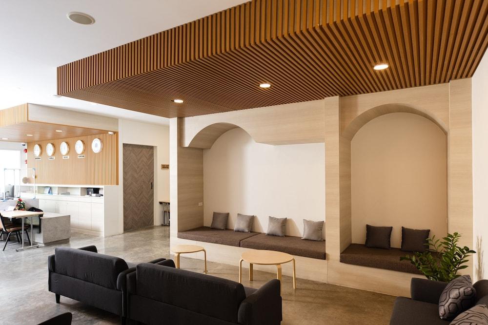 Nappiness Hotel 2