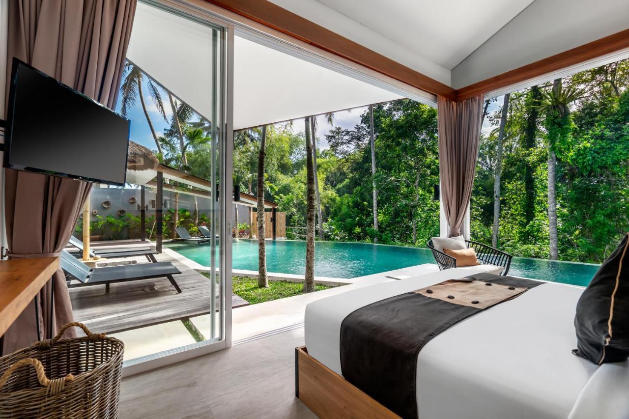 Villa Crazy Roof by Balisuperhost 2