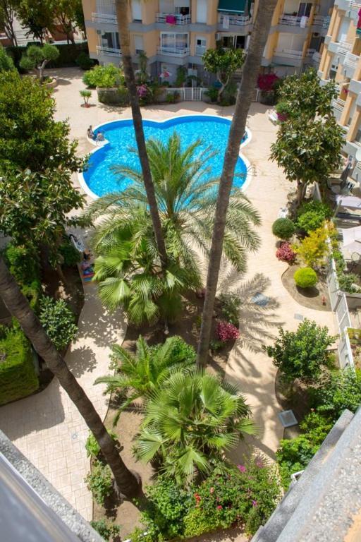 Apartamento a 100m Del Puerto Con Piscina
