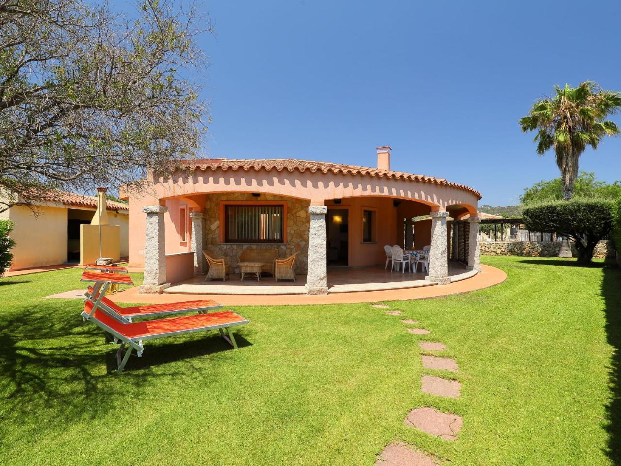 Holiday Home Rei Sole - Rei301 by Interhome