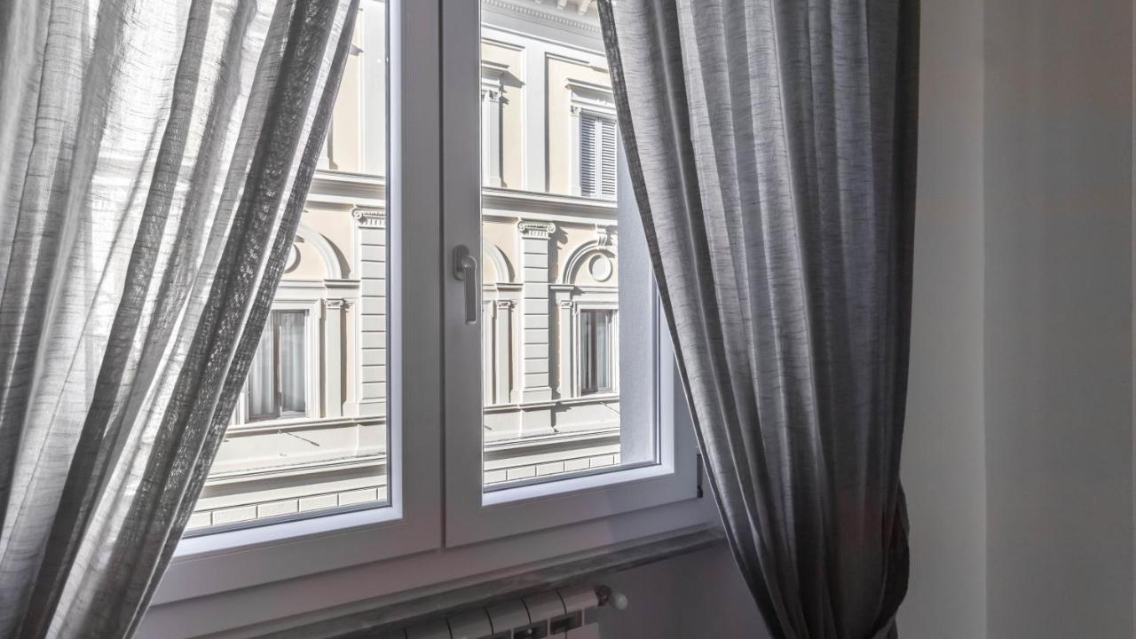 Cavour 82 1