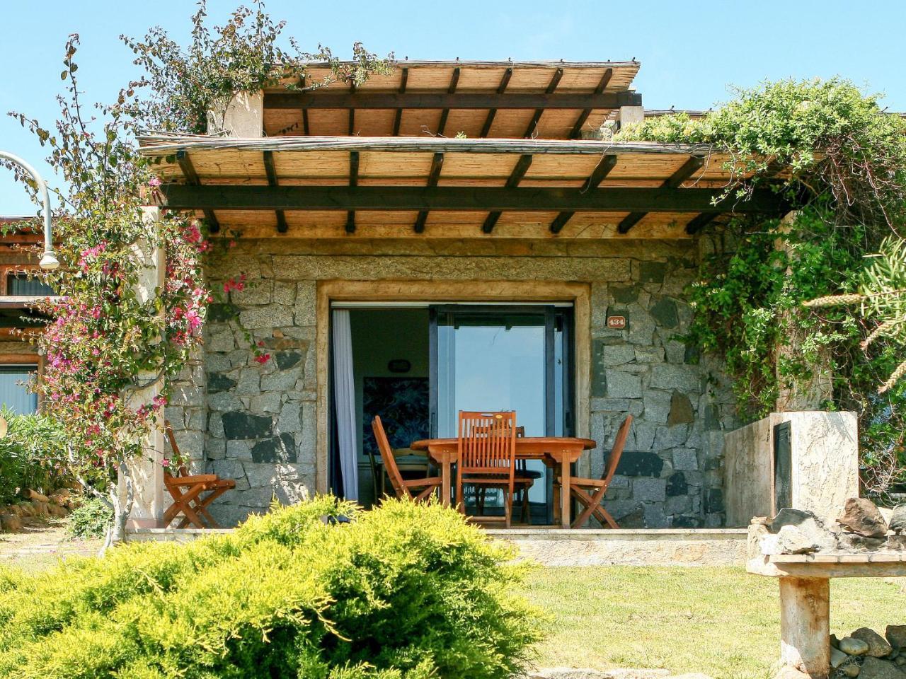 Holiday Home Residence Delphino - Rei255 by Interhome