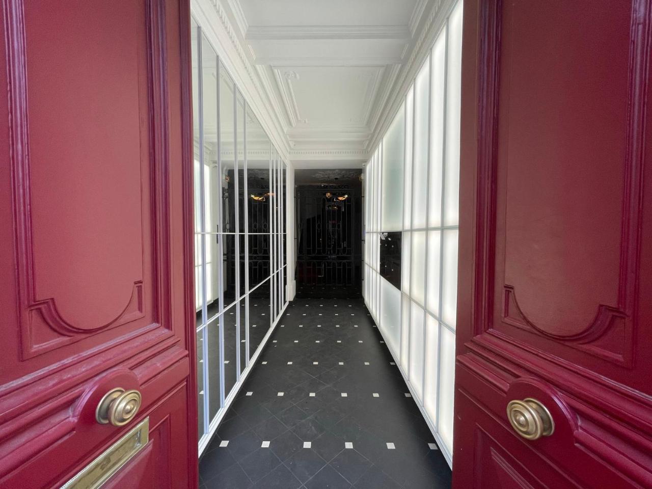 Residences Harcourt - Ile Saint Louis - Paris
