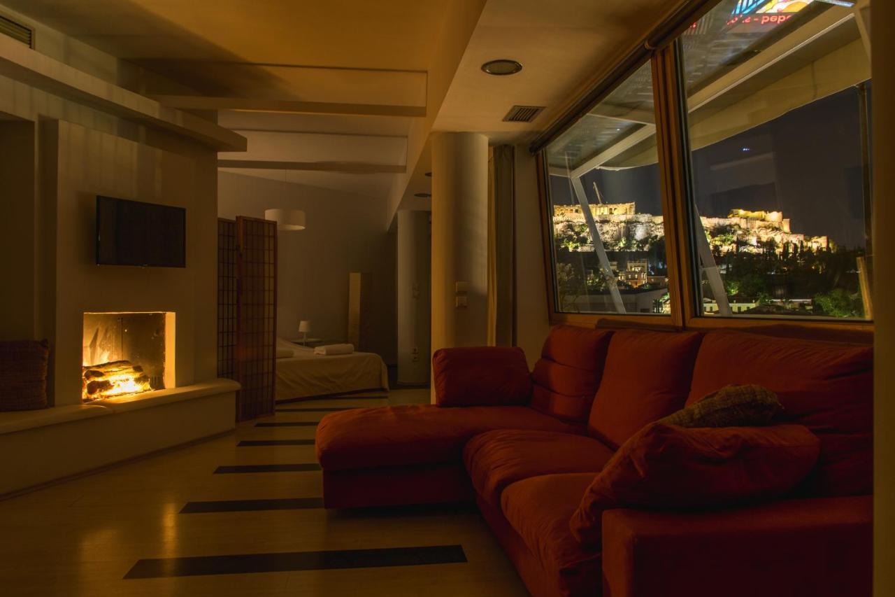 Urban Loft with Balcony Across the Acropolis