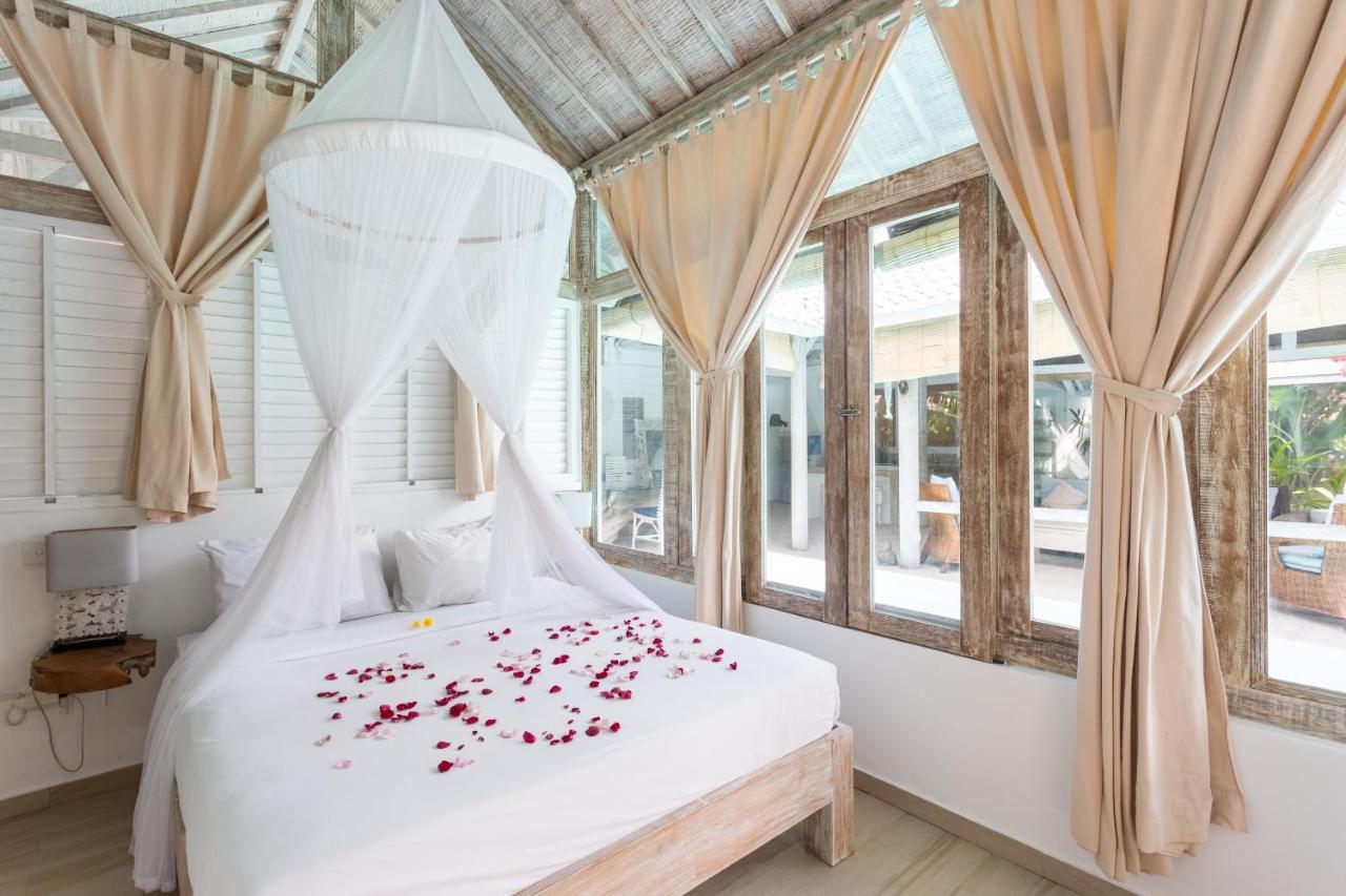Cocowhite Villa