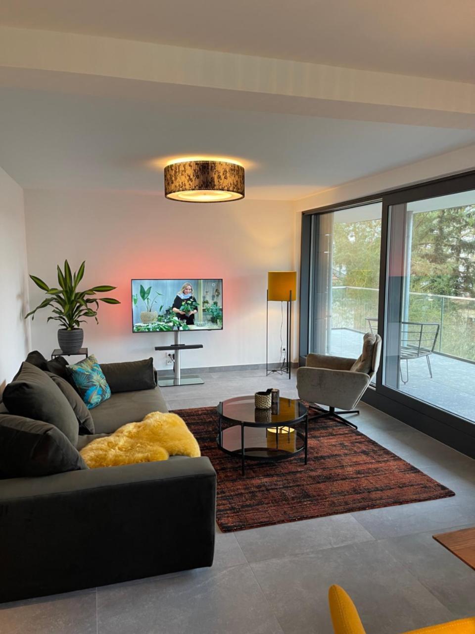 Basalt Lodge Am Lehnitzsee