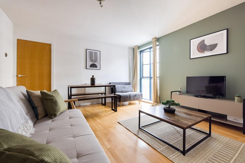 The Dalston Apartments 1