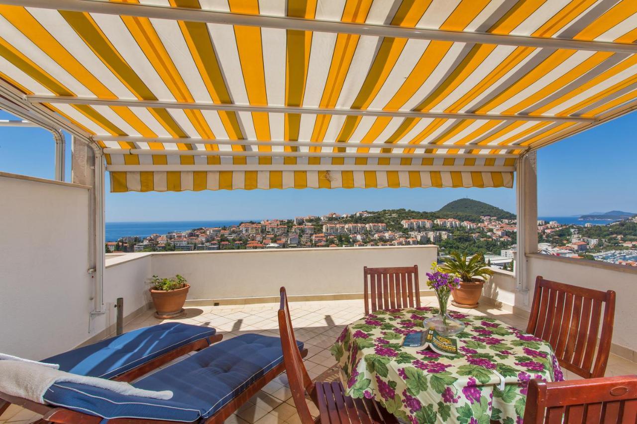 Villa Mia 2