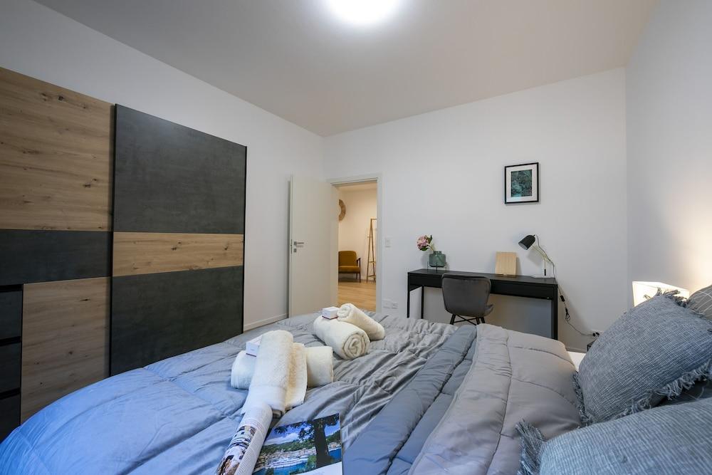 Boutique Apartments - Happy Rentals 1