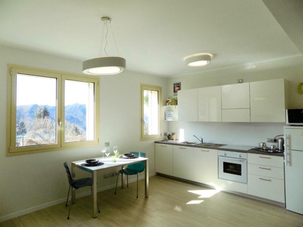 Lake Como View Apartment