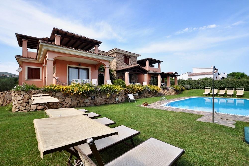 Le Dimore di Nettuno 3 with Pool