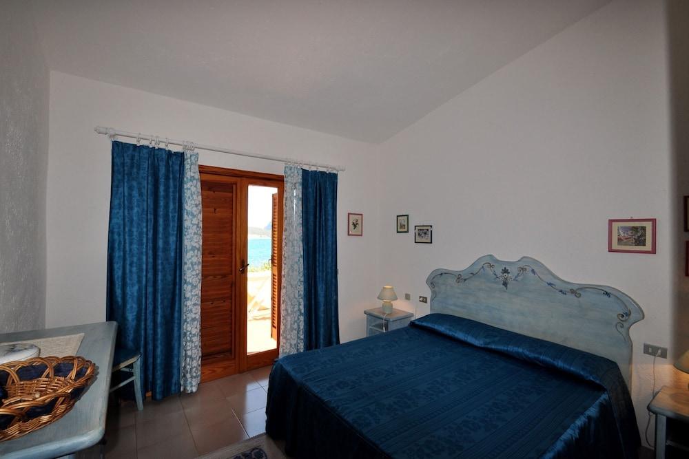 Villa Oleandri 50m From Seashore