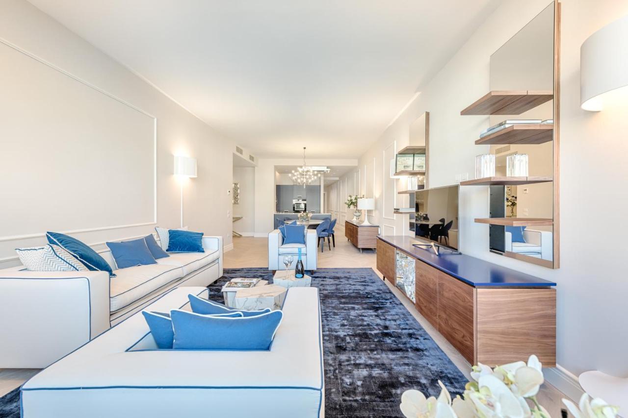 Luxury Blue River by Mmega 2