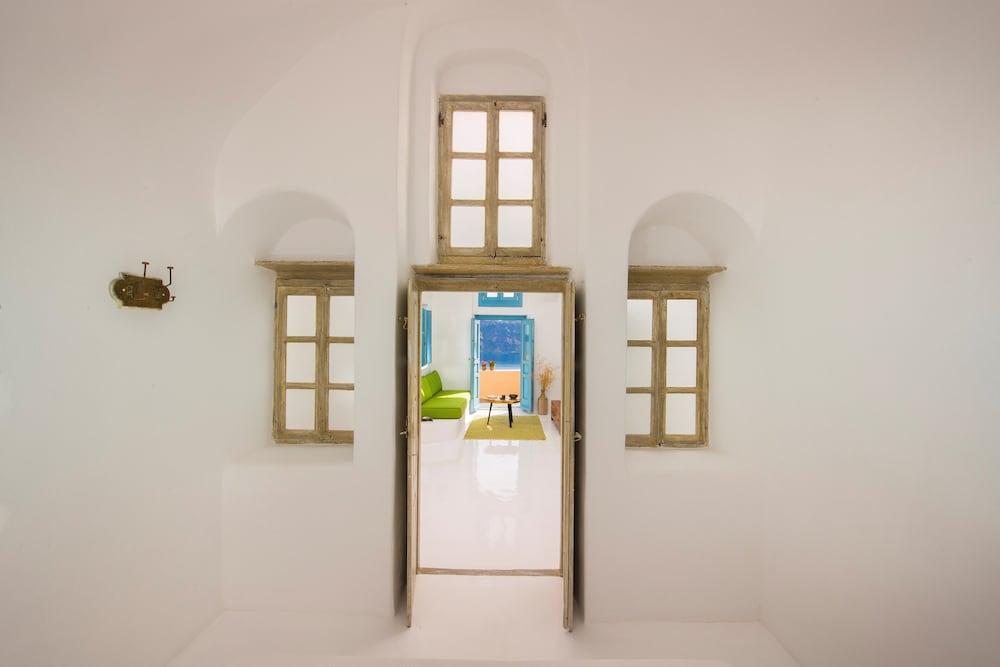 Santa Irini Villa