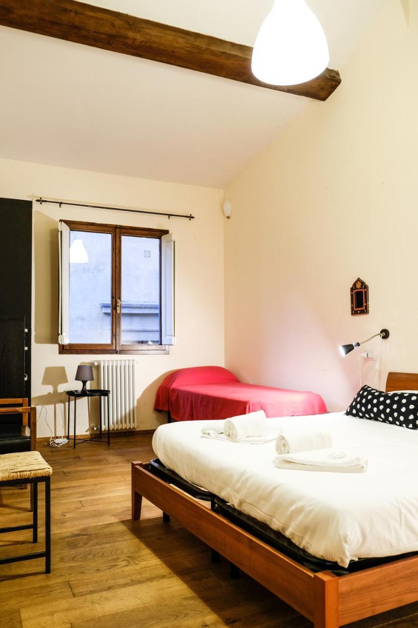 Spacious Apartment by Duomo 1