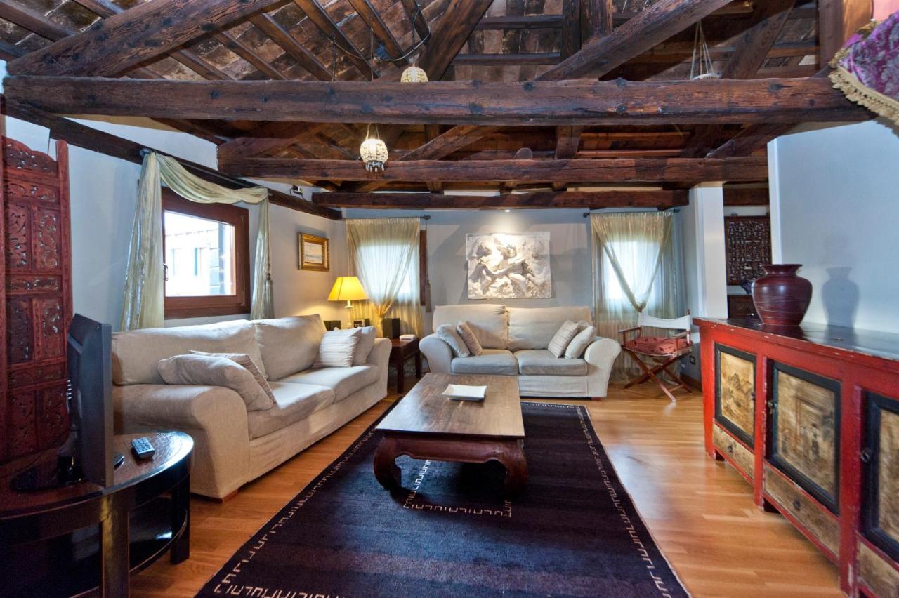 Casanova Penthouse in the Heart of Venice 1