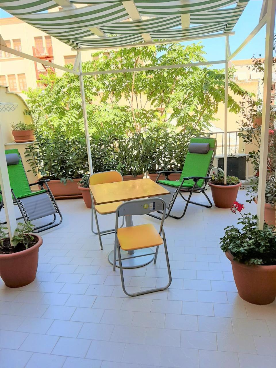 Appartamento Con Terrazza Al Centro Storico. 1