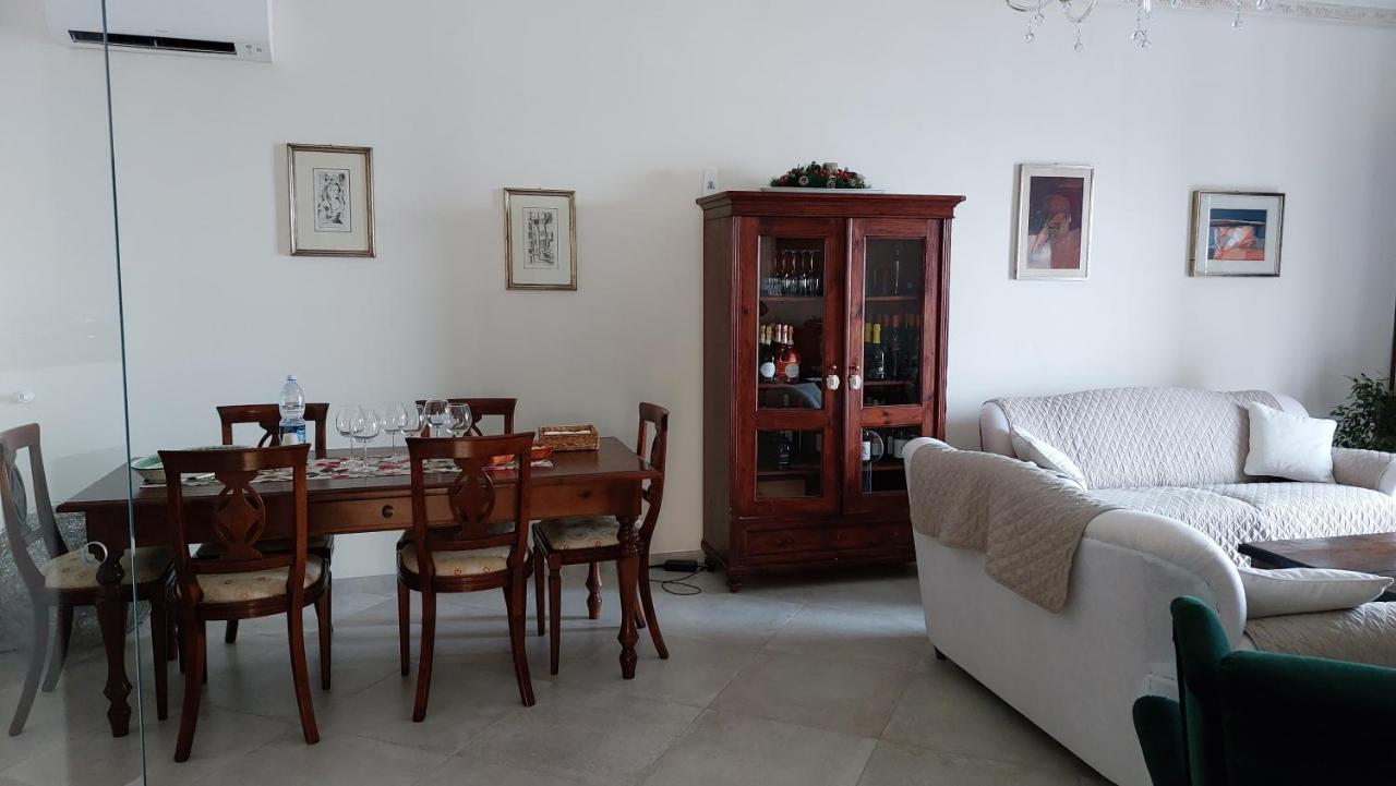 Camilla Suite 2