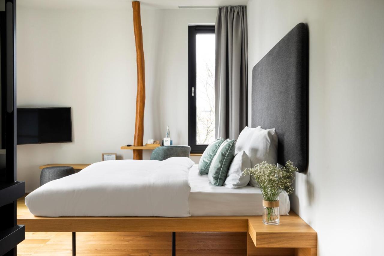 Drift Rooms & Apartments 1
