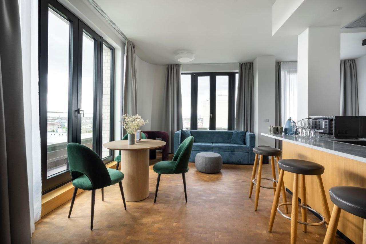 Drift Rooms & Apartments