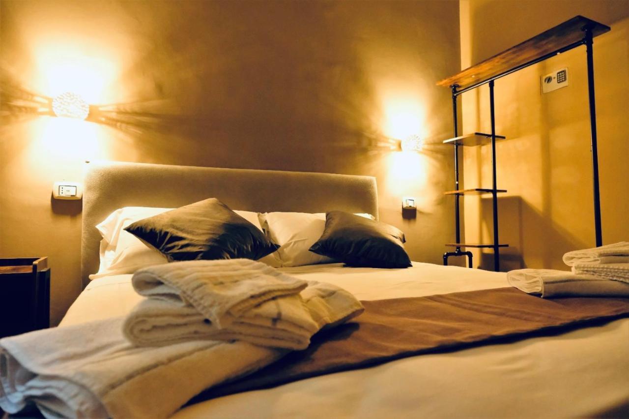 Queen 20 - Private Rooms Duomo 1