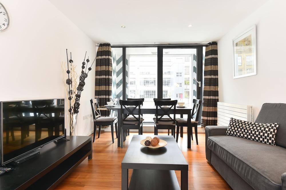 Liverpool Street City Apartments 1