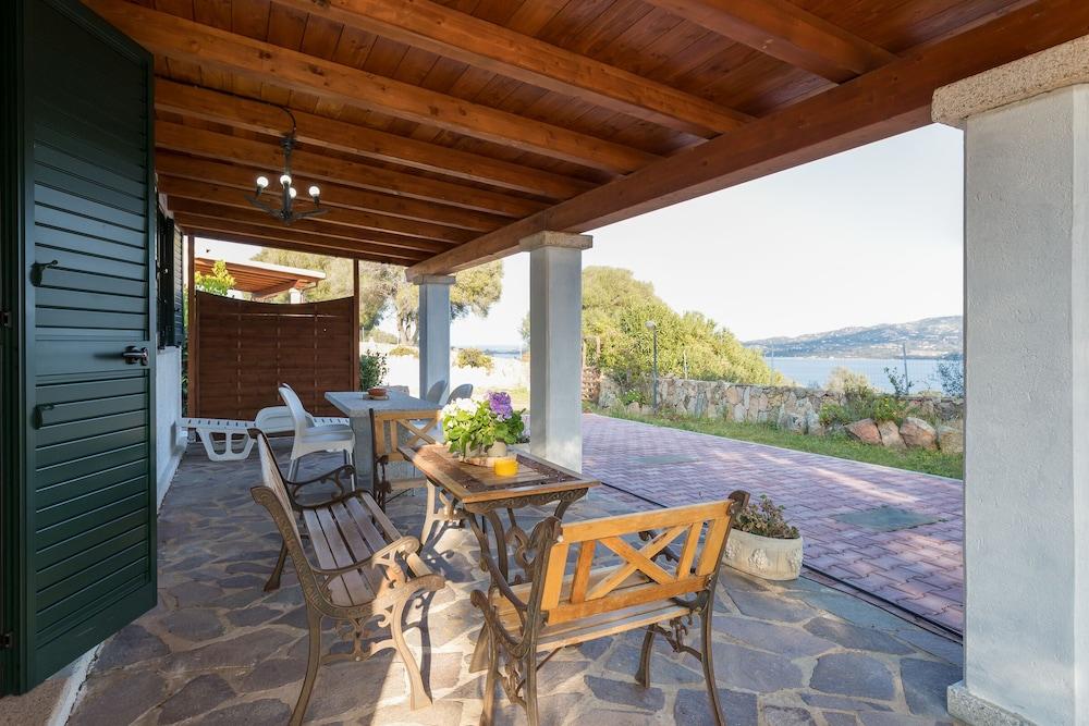 Bellavista Dependance with Sea View