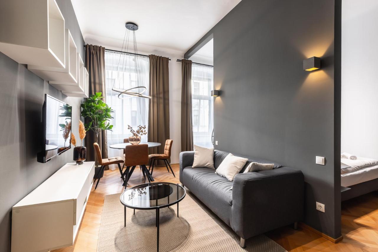 Classy And Elegant Apartments in a Calm Area