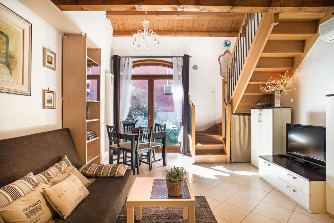 Duplex at the Entrance To Venice - Autonomous Check-In