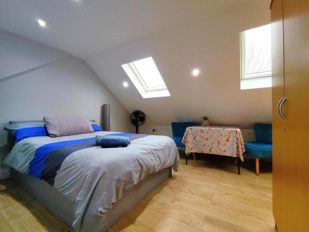 Comfy Friendly Stay 1