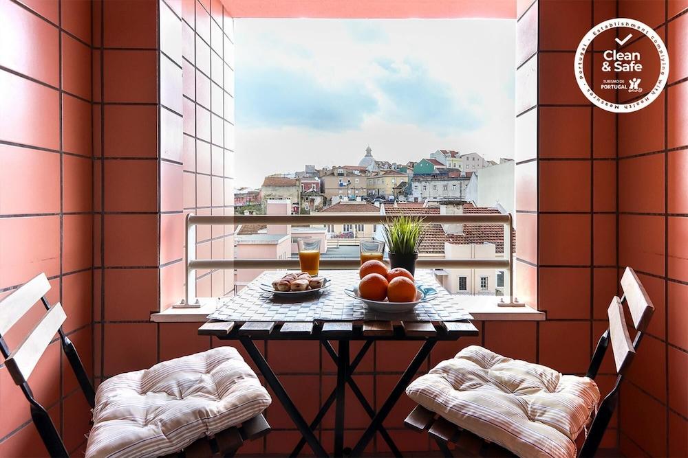 Modern Graca by Homing