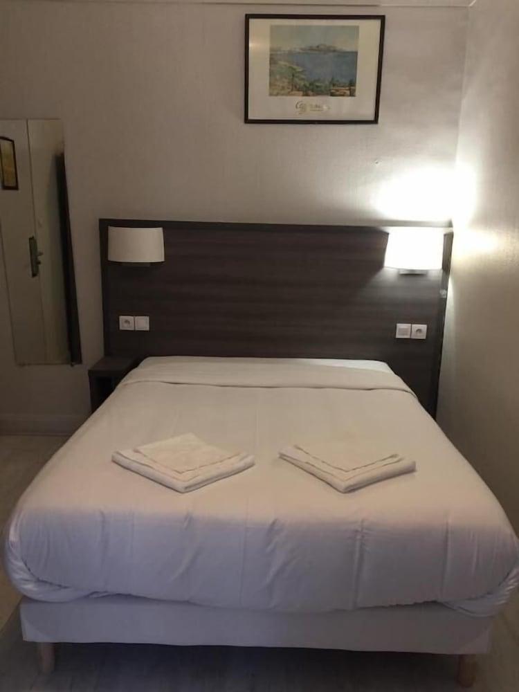 Pax Hotel