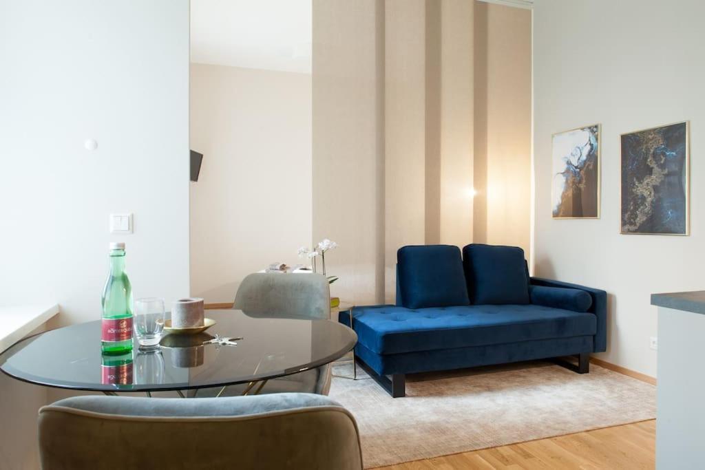 Arbio I Design Studio Near Deutsche Oper Berlin