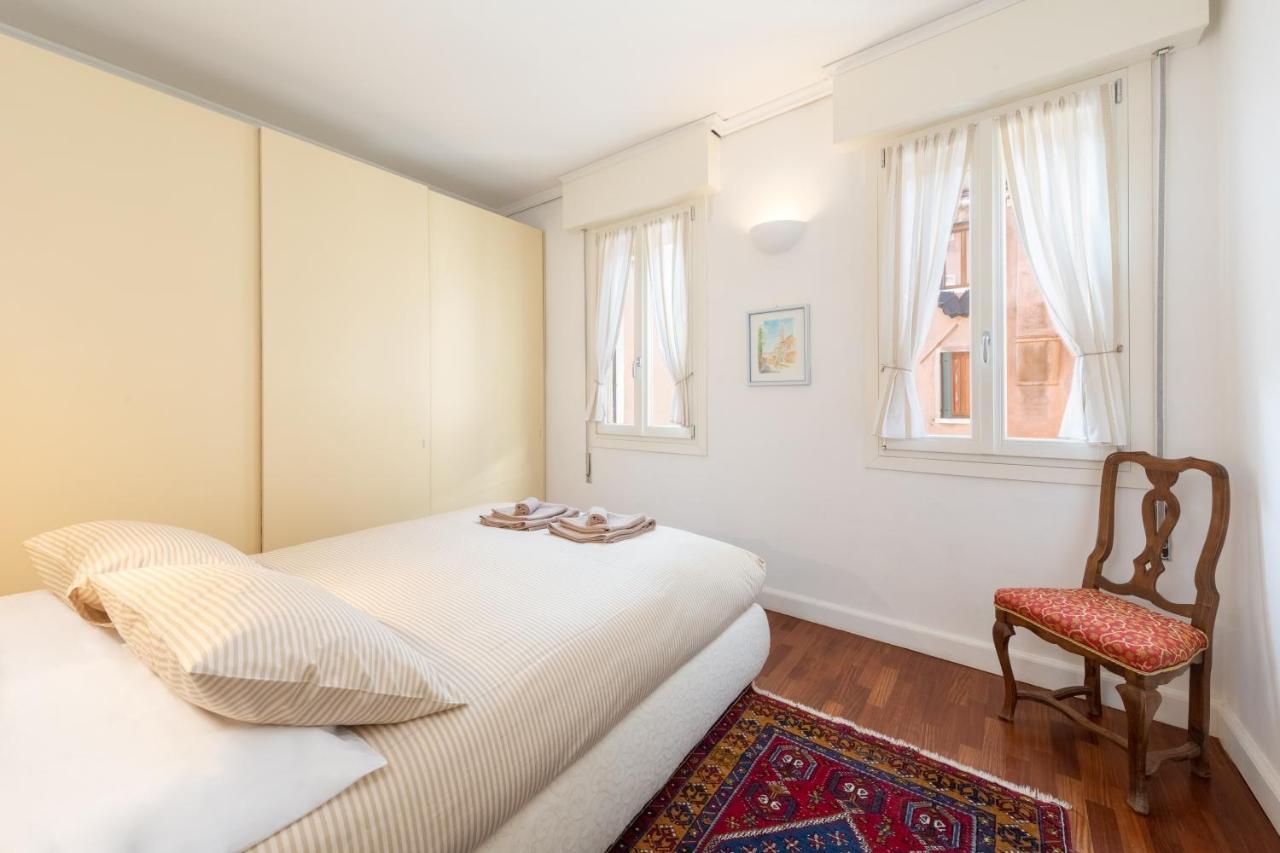 Colombina Home Venice with Canal View 1