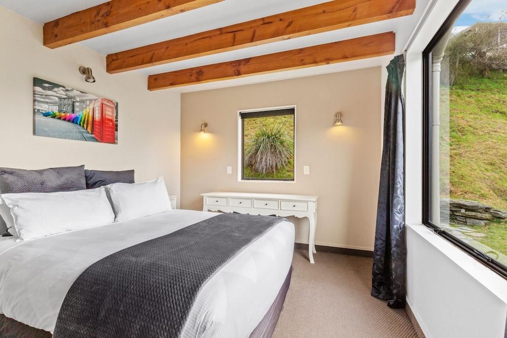 Woodbury Retreat 1