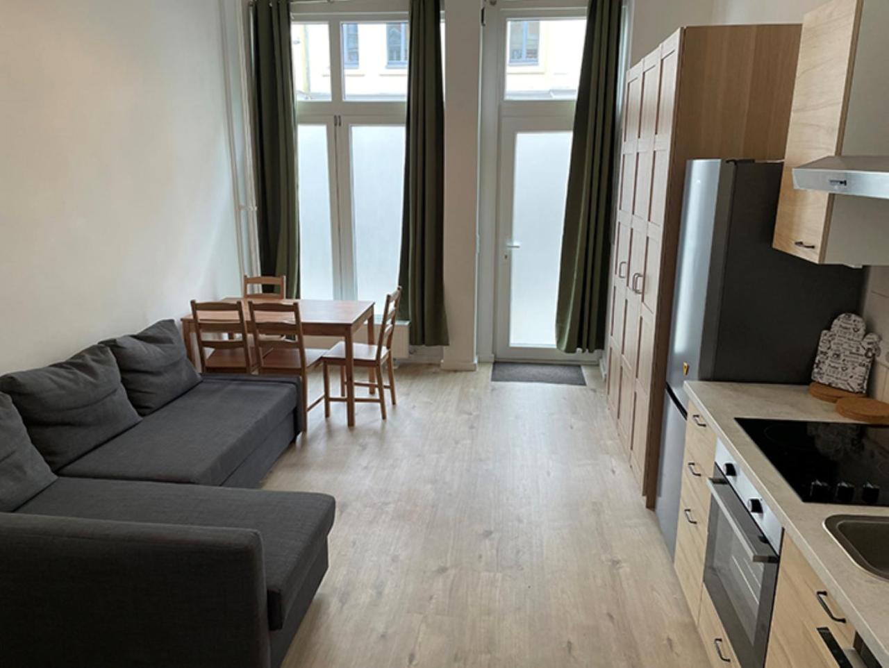 Beautiful 1 Bedroom Apartment in Charlottenburg