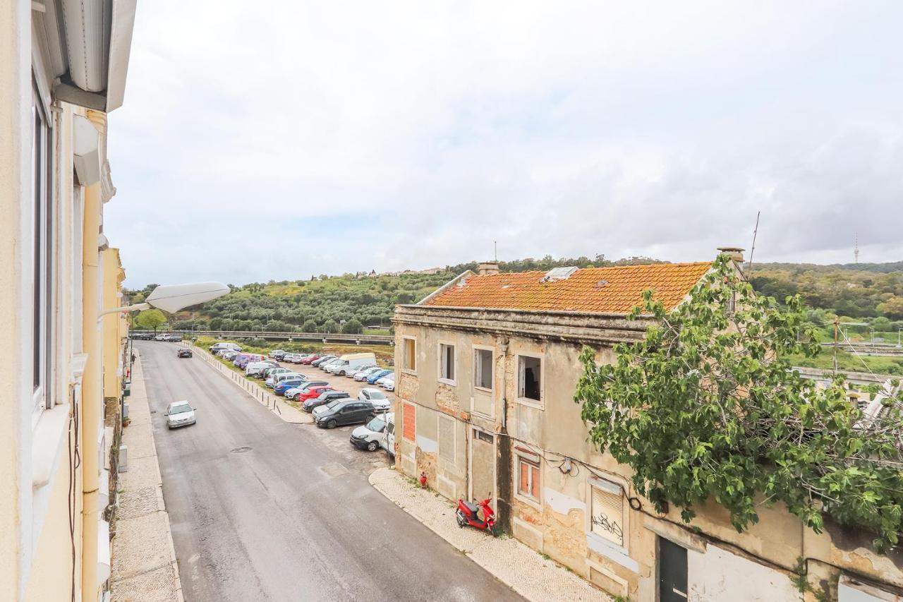 Vita Portucale ! Stylish Apartment Campo Ourique 1
