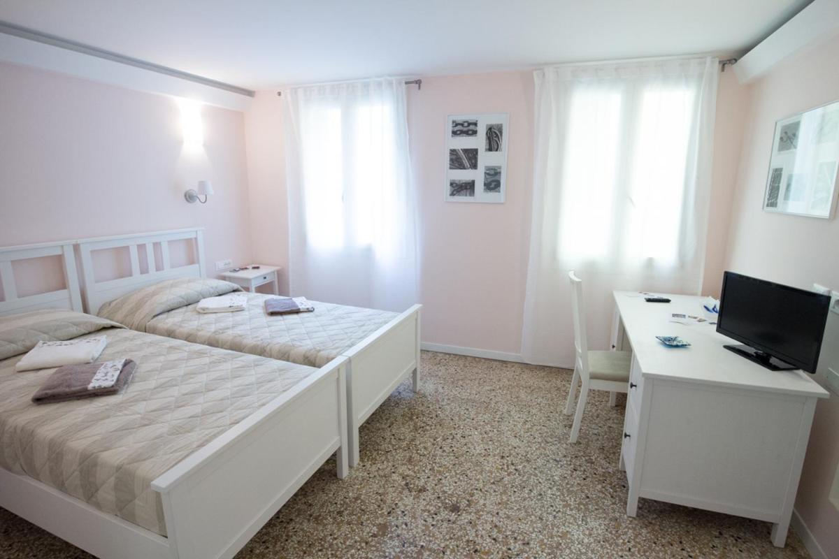 Venice Rialto Bridge Apartment 2