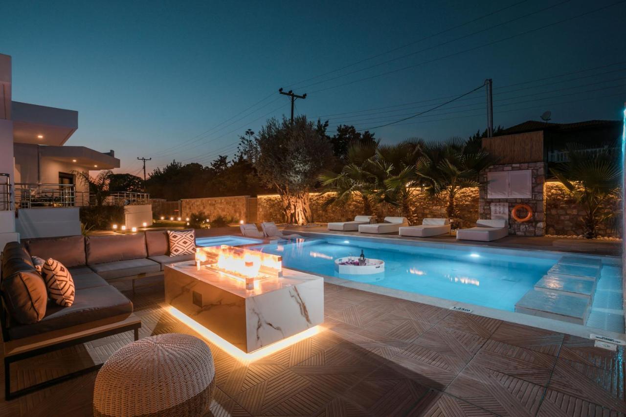 Le Ialyse Luxury Villa 1